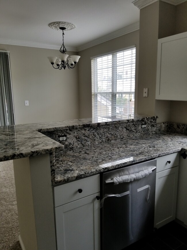 Building Photo - 12905 Alton Square