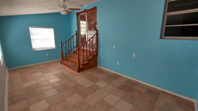 Extra Room 2 - 505 Devonshire St