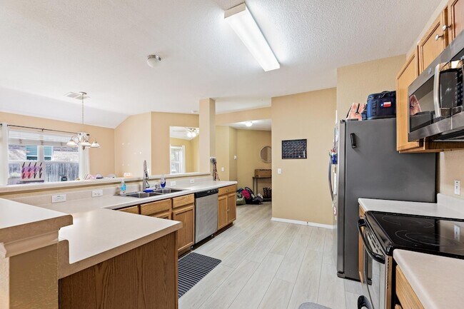 Building Photo - 1206 Parker Pl