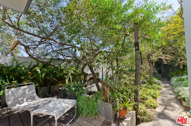 Building Photo - 11007 Strathmore Dr