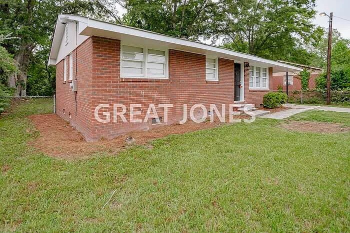 Building Photo - 1627 Celia Dr
