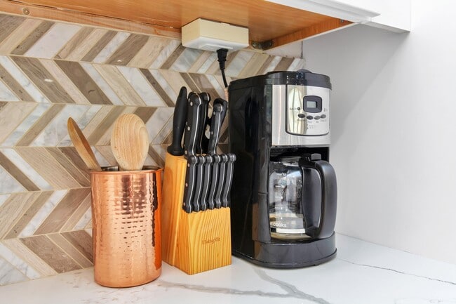 Building Photo - 4209 New Orleans St