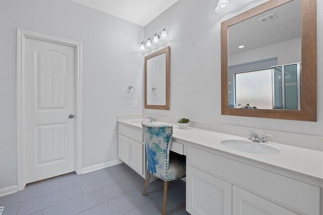 Building Photo - 2809 Coral Valley Dr