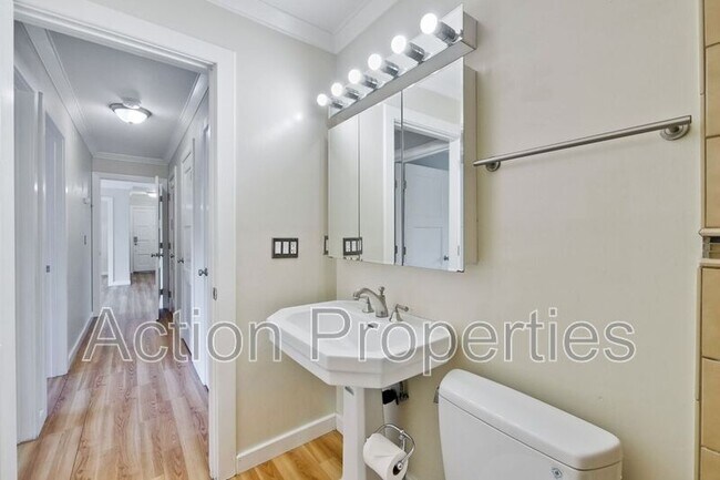 Building Photo - 453 N Rengstorff Ave