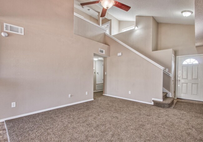 Building Photo - 11717 Lapstone Way