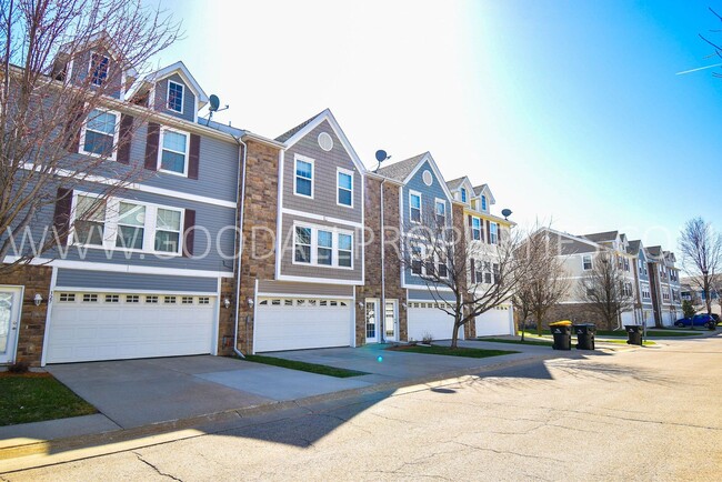 Primary Photo - Updated 2 Bed, 2 Bath Townhome in Waukee!