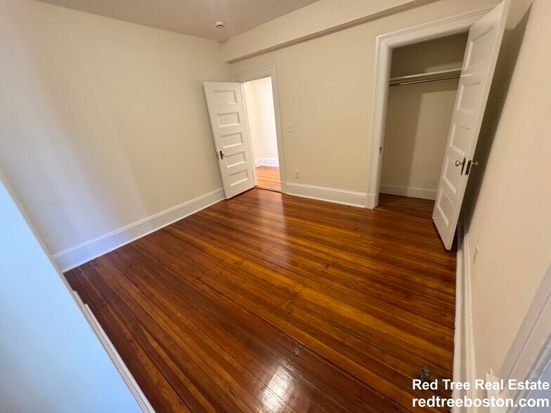 Building Photo - 885 Massachusetts Ave