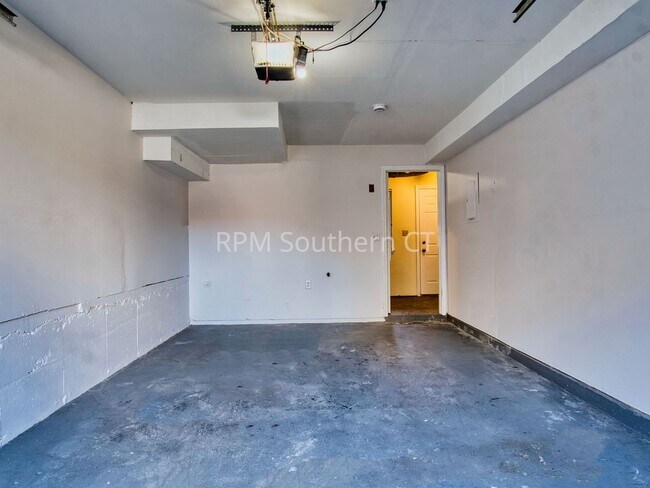 Building Photo - 1014 Campbell Ave