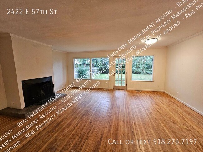 Building Photo - 2422 E 57th St