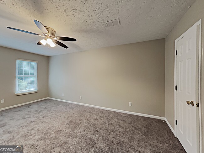 Building Photo - 800 Crab Orchard Dr