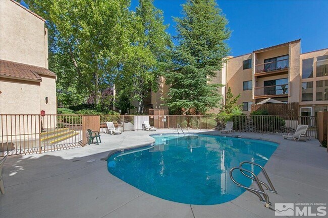Building Photo - 2700 Plumas St