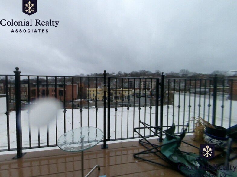 Building Photo - 1616 Beacon St