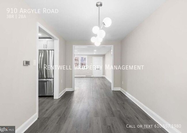 Building Photo - 910 Argyle Rd