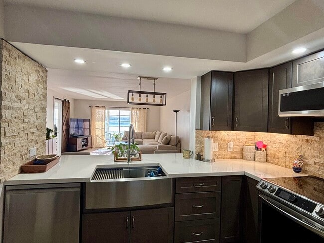 Building Photo - 1501 SW 134th Way