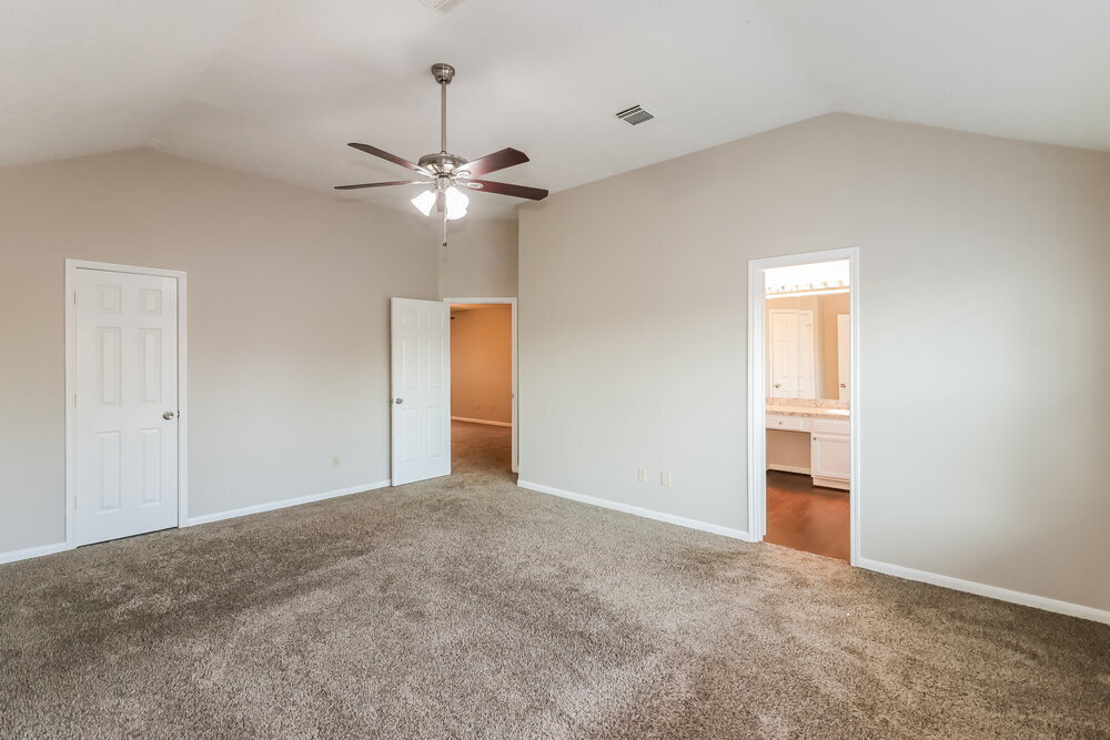 Building Photo - 4611 Dove Springs Dr