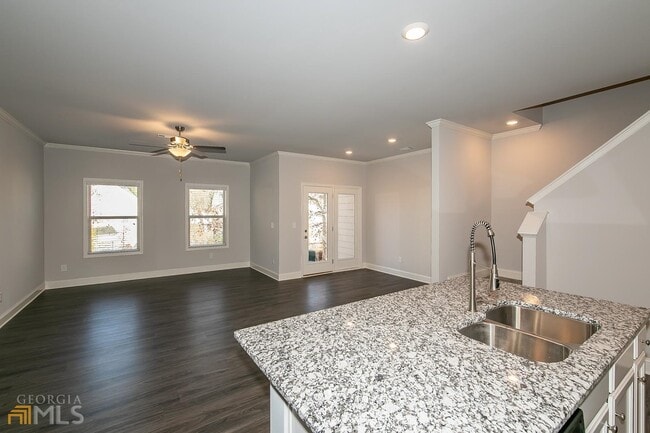 Building Photo - 5231 Pinnacle Walk Dr