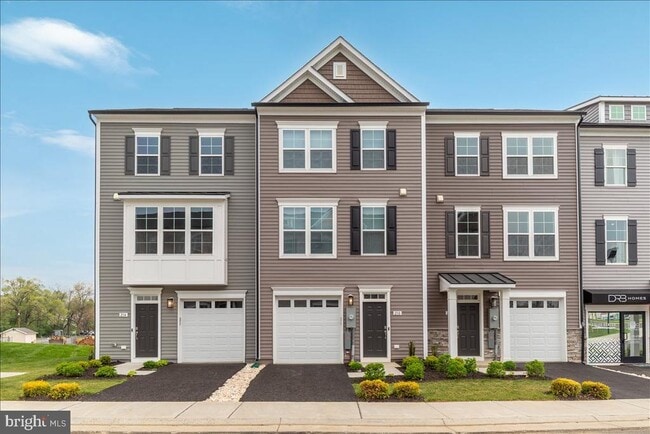 Building Photo - 210 Monteith Dr