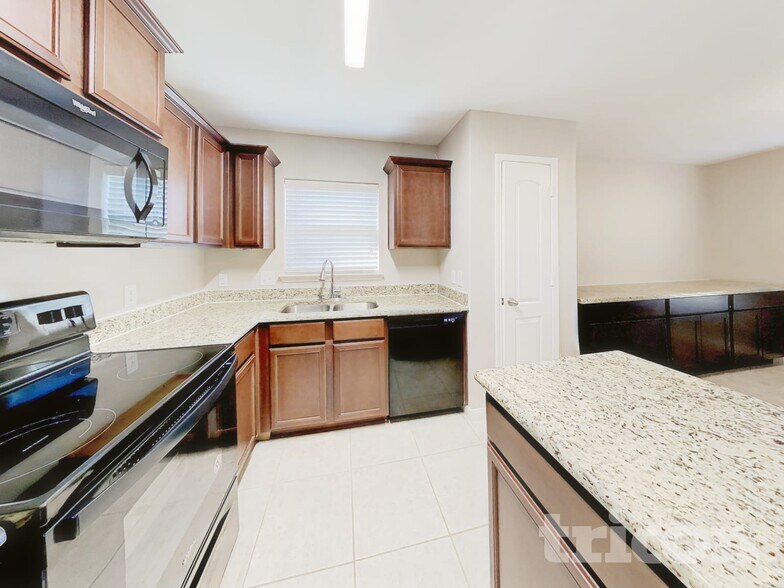 Building Photo - 112 Liberty Ln