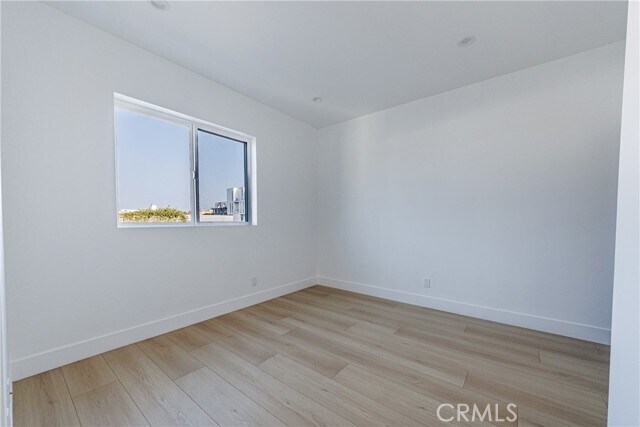 Building Photo - 13461 Beach Ave