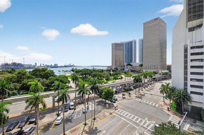 Building Photo - 50 Biscayne Blvd