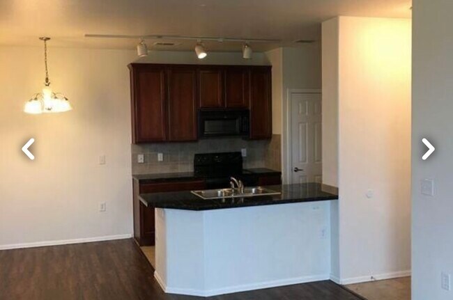 Building Photo - 2672 S Cathay Way