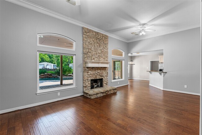 Building Photo - 15680 Connie Ln