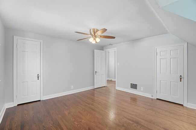 Building Photo - 3 Bedroom, 1.5 Bathroom Home in Cincinnati!