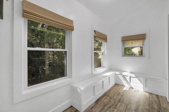Building Photo - 2665 Nantucket Ln