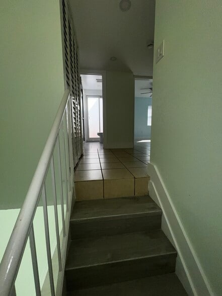 Building Photo - 9300 W Flagler St