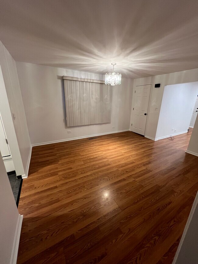 Building Photo - 8323 Niles Center Rd