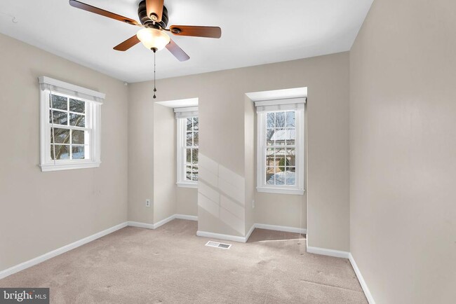 Building Photo - 6229 Gentle Ln