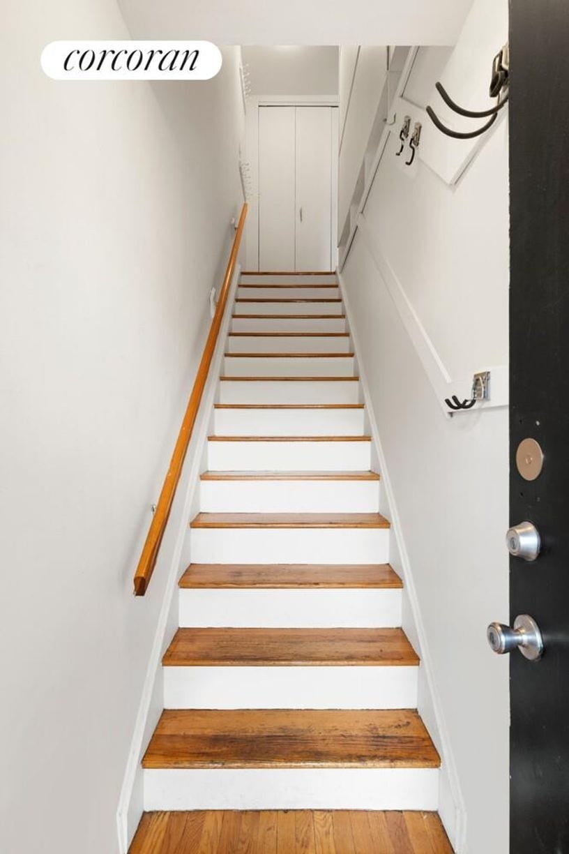 Building Photo - 42 Carroll St