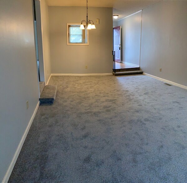 Building Photo - 133 Columbine Dr. Unit # 113