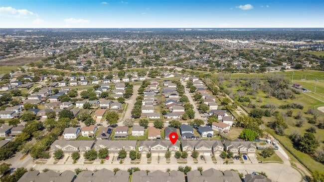 Building Photo - 17024 Wilthorne Gardens Ct