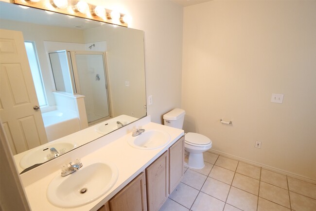 Building Photo - 4814 Dark Canyon Ct