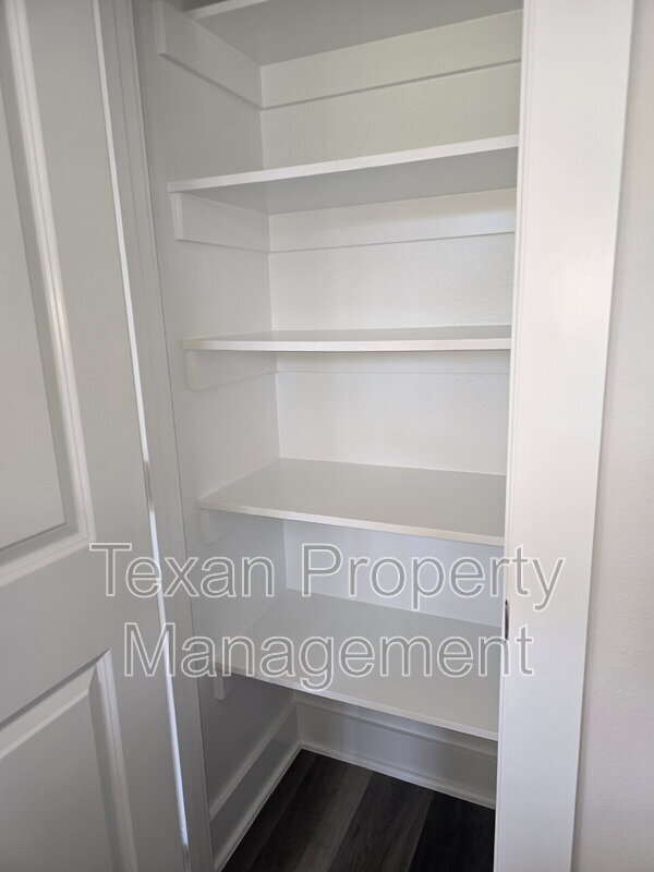 Building Photo - 3505 Brazos River Dr