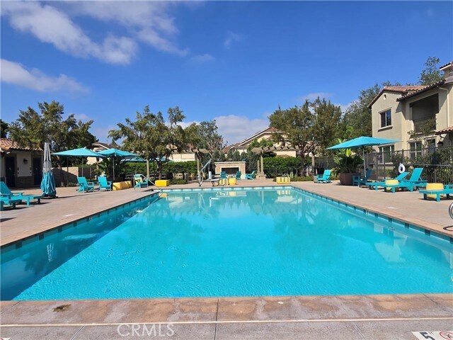 Building Photo - 336 Lantana Dr