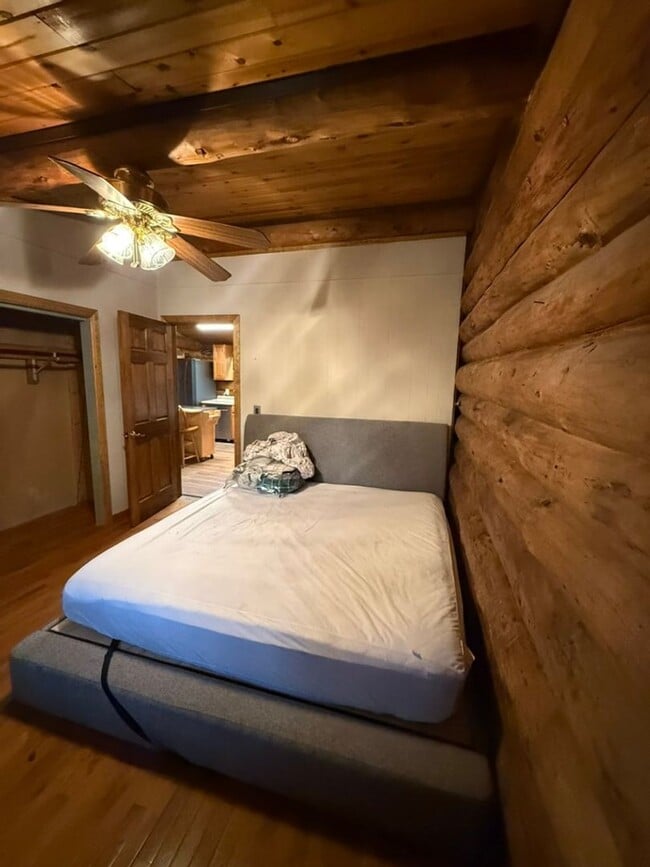Building Photo - Spacious Pet-Friendly Home with Fireplace, Garage & Huge Deck Near Fairbanks