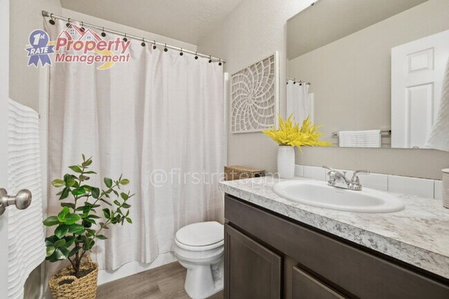 Building Photo - 12794 Conner St