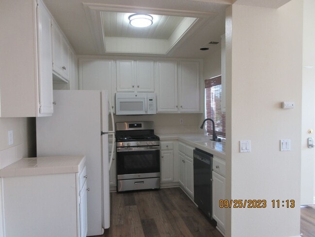 Building Photo - LOVELY MIRADOR 2 BR/2 BATH CONDO IN GREAT LAGUNA NIGUEL LOCATION