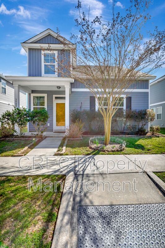 Building Photo - 3988 Hillyard St