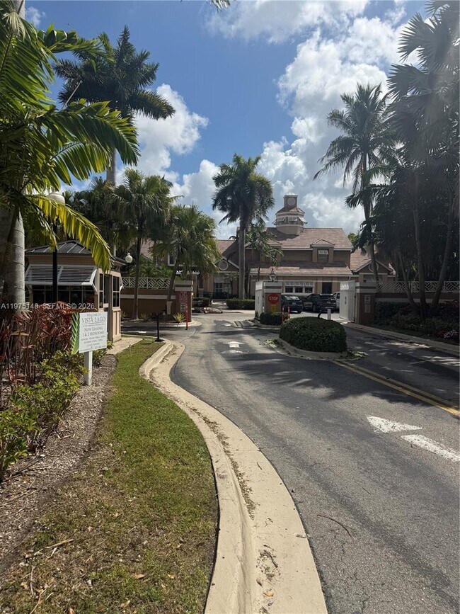 Building Photo - 15680 SW 106th Ln