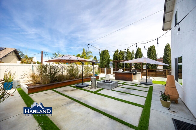 Building Photo - 4494 Benhurst Ave