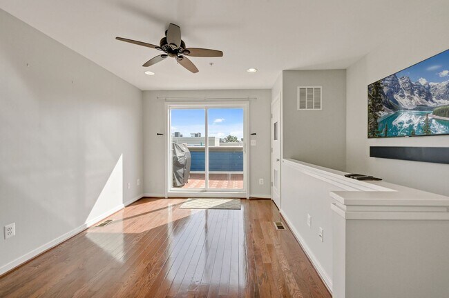 Building Photo - 3 bedroom 2.5 bathroom TownHome // Brookland//Garage Parking & Rooftop Deck