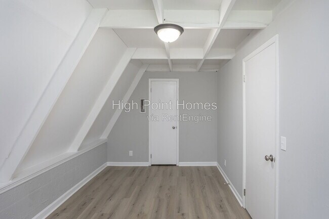 Building Photo - 1696 Johnson Rd