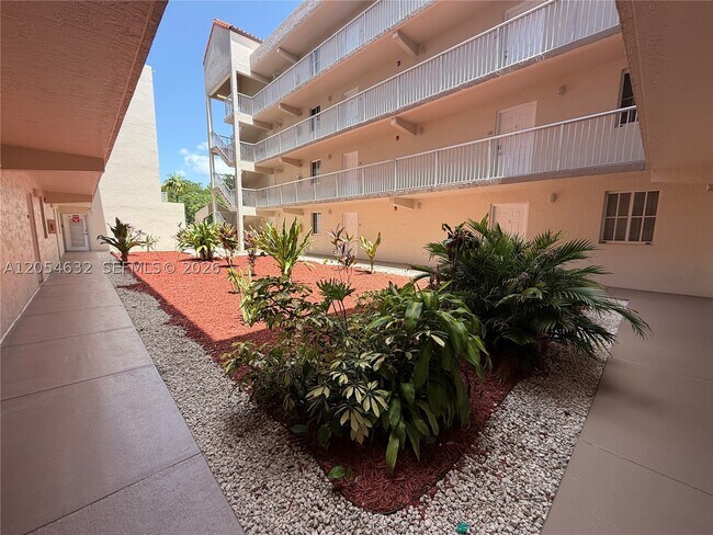 Building Photo - 6195 NW 186th St