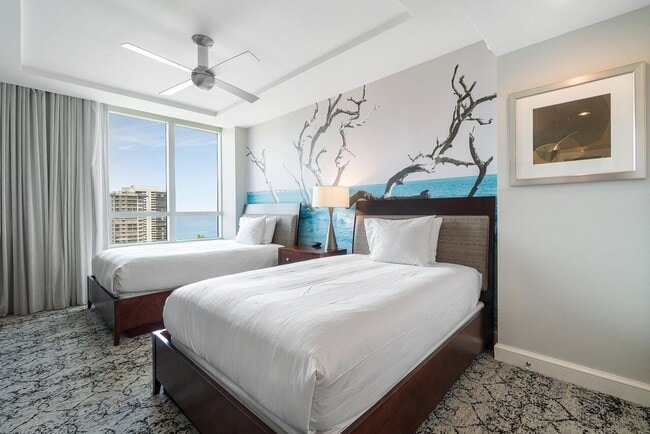 Building Photo - 3800 N Ocean Dr