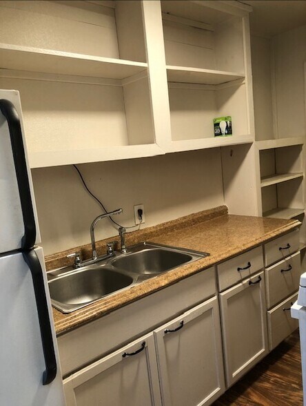 Building Photo - 1115 NW 9th St