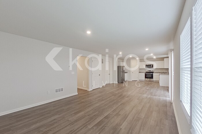 Building Photo - 125 Highpoint Ct
