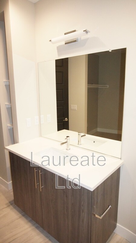 Building Photo - 3198 Blake St